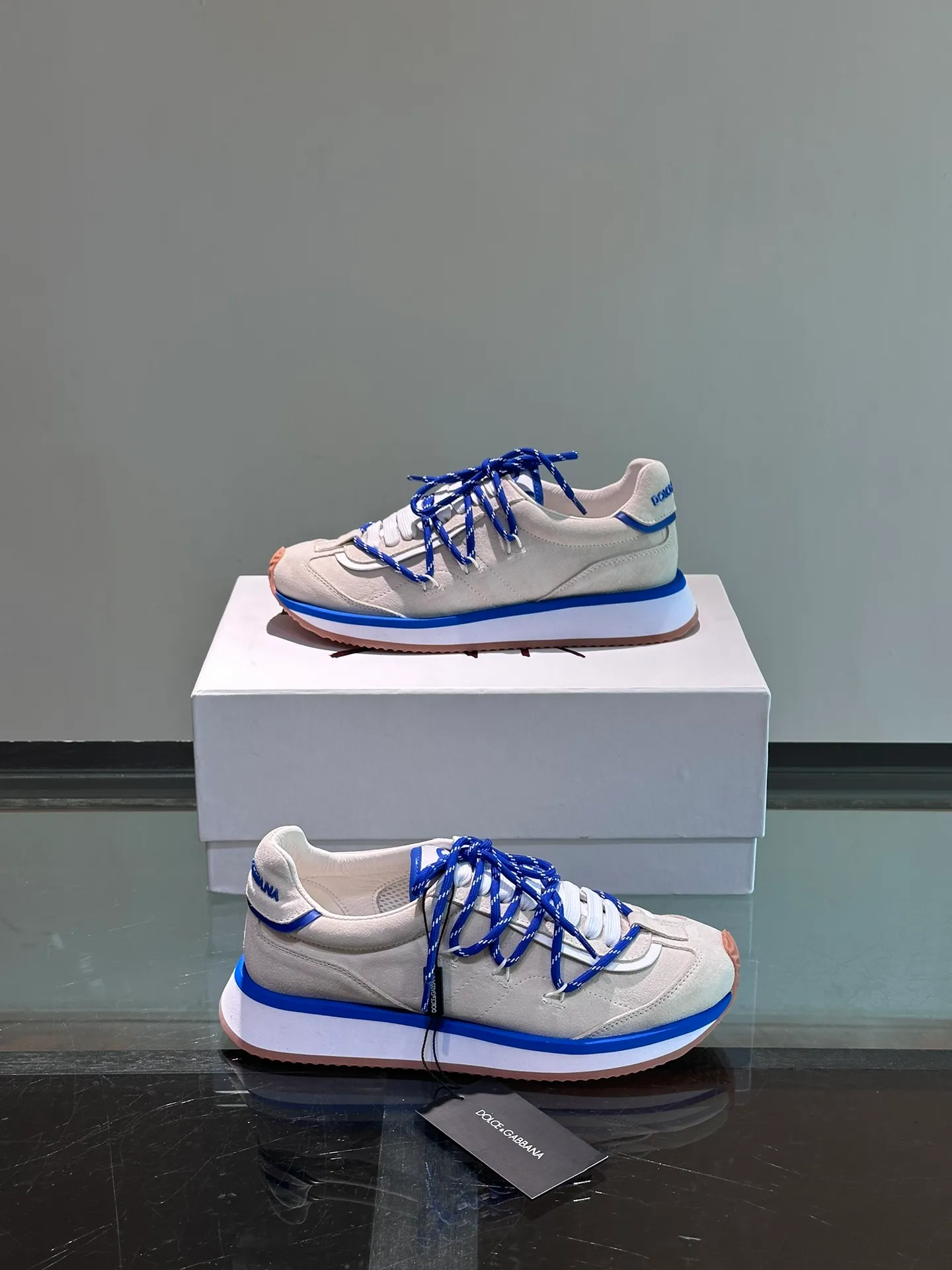 Men's shoes 💰p460 "DG" new men's casual sports shoes! The contrasting color design is eye-catching, fashionable and versatile, and can add luster to various looks. The exquisite design with unique dynamic vitality and modern atmosphere shows modern elegance. Size: 38-44 (45 customized)